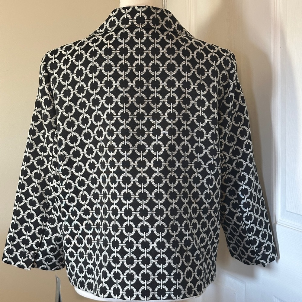 NWT Liz Claiborne blazer. - Picture 2 of 8
